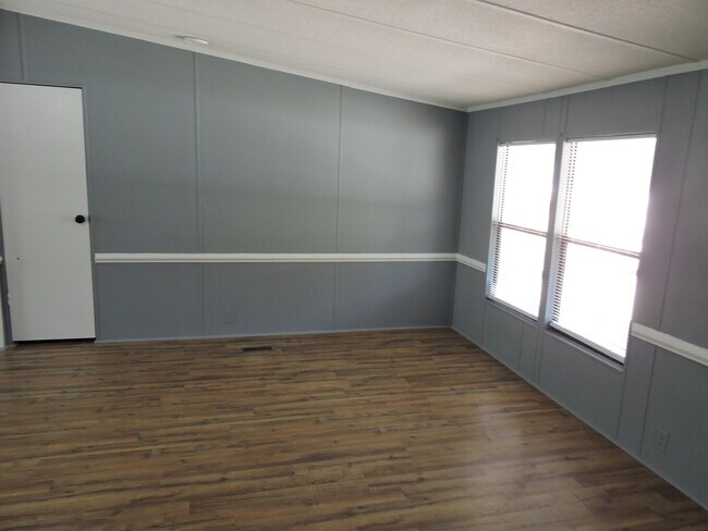 Foto del edificio - 5214 Keyser Mill Rd