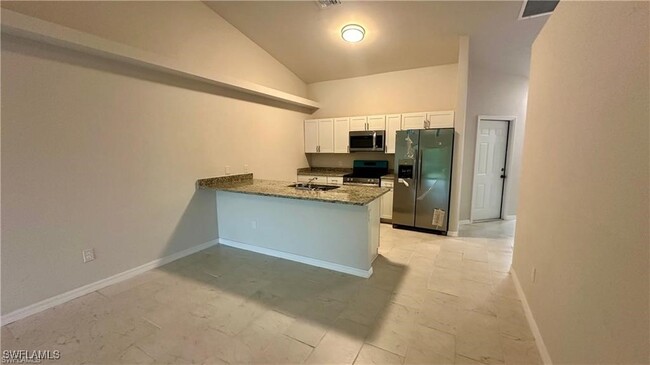 Foto del edificio - 219 Cape Coral Pkwy W