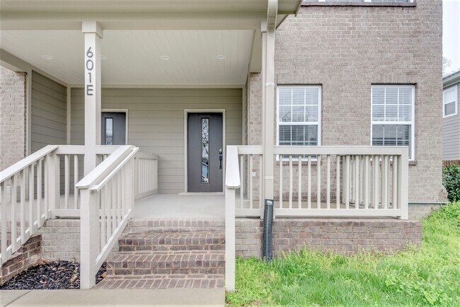 Foto del edificio - 601 Ries Ave