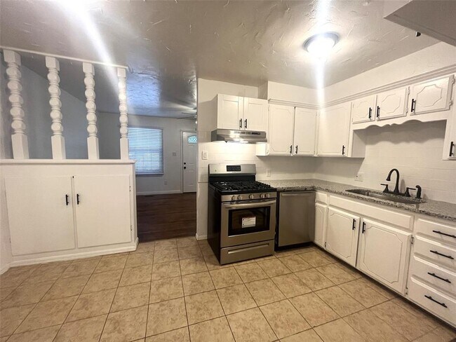Foto del edificio - 7218 SE 15th St