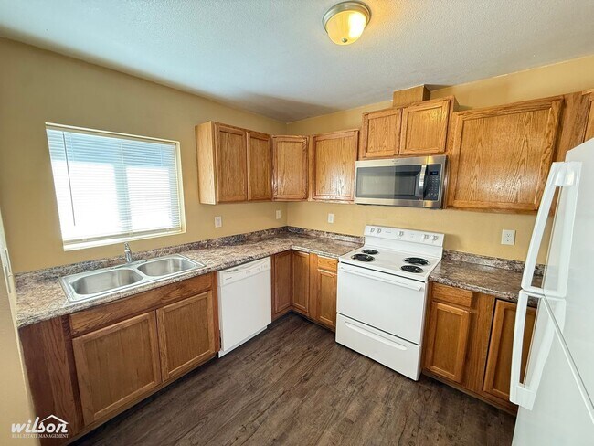 Foto del edificio - Beautiful 3 Bedroom Home in Tieton with Fully Fenced Backyard