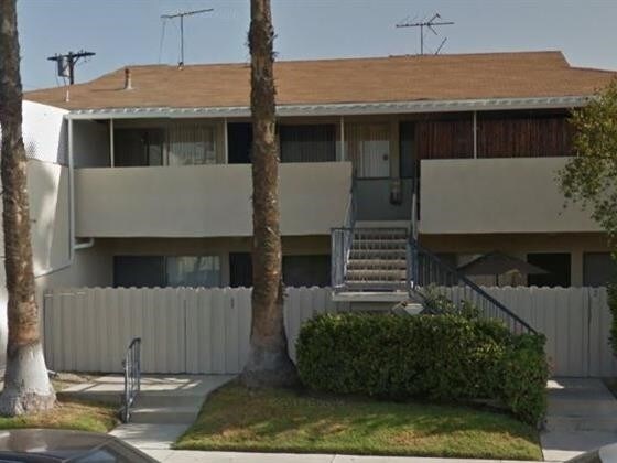 Foto principal - 6701 Wilkinson Ave