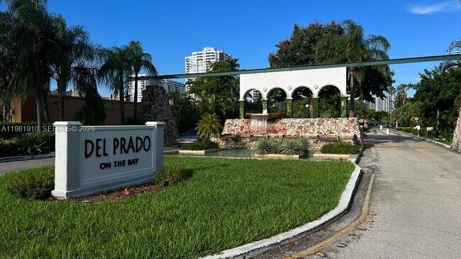 Foto del edificio - 18061 Biscayne Blvd