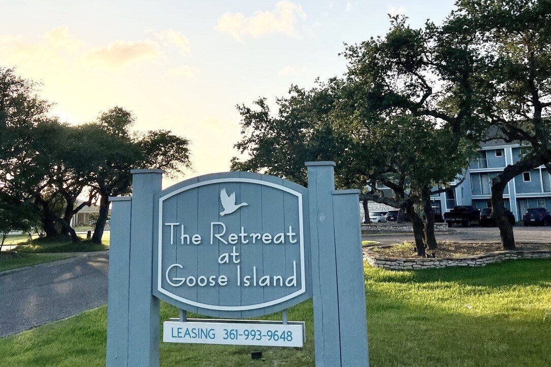 The Retreat at Goose Island 146 W Lake Dr Rockport, TX Apartments