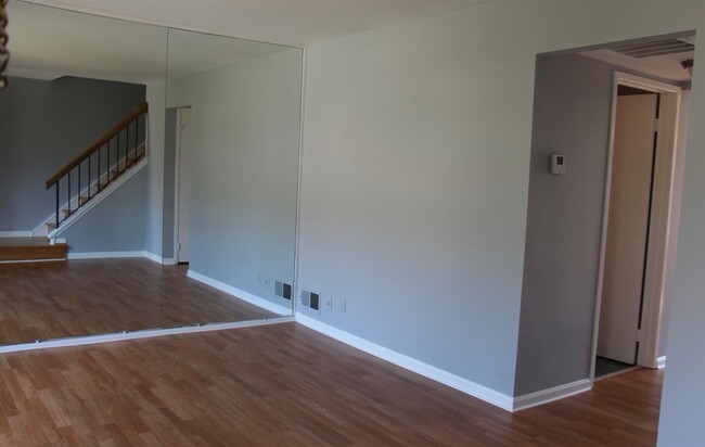 Foto del edificio - 2678 Glengyle Dr