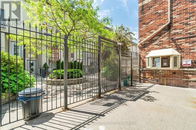 Photo du bâtiment - 21 Earl St