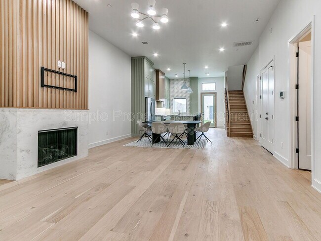 Building Photo - 821 NW 8th St