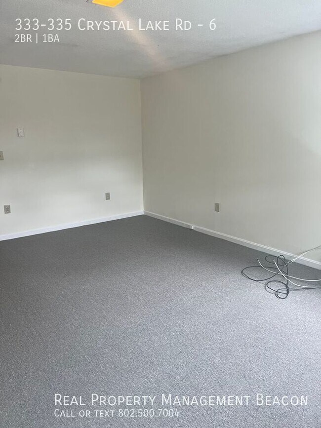 Foto del edificio - Enfield 1 BR with an office/storage space/...