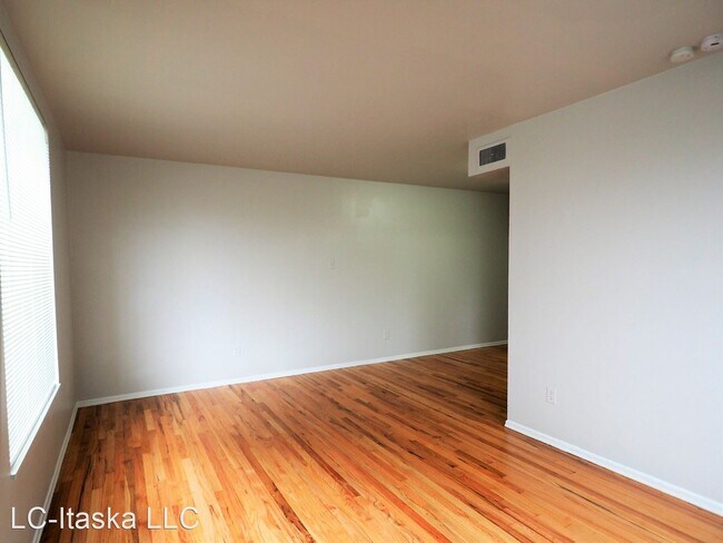Building Photo - 3805 Itaska St