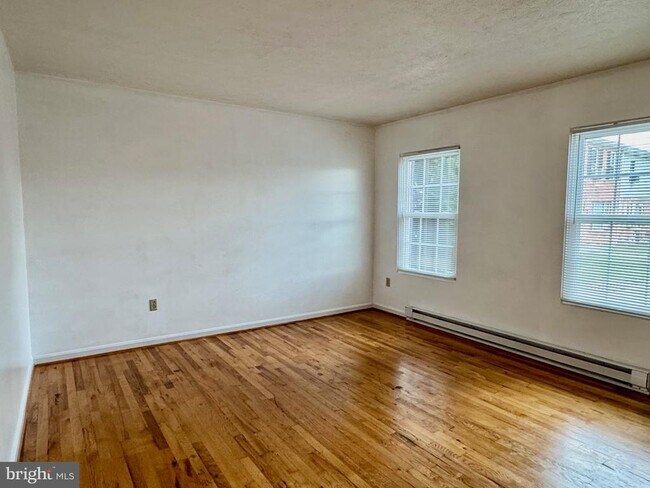 Foto del edificio - 236 Nottoway Dr