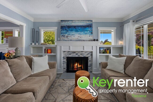 Building Photo - Remodeled Tacoma Gem with Private Yard, Ga...