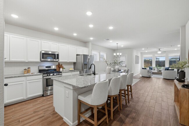 Foto del edificio - 2626 Lemonwood Ln