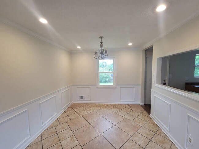 Building Photo - 3513 Wyevale Dr