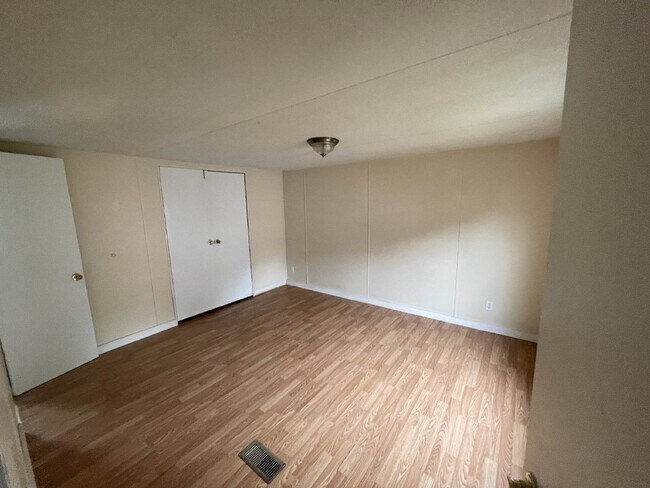 Foto del edificio - Handyman Special Mobile Home – Affordable Ownership Opportunity