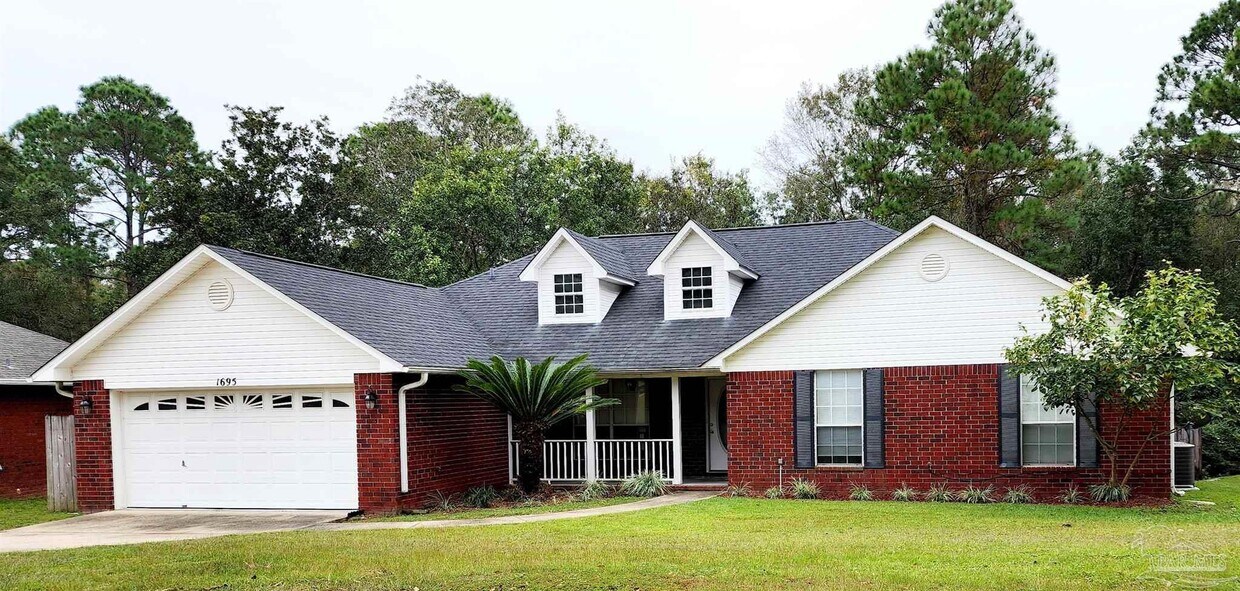 Primary Photo - 1695 Condor Dr