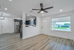 Building Photo - 2500 Francis Ave