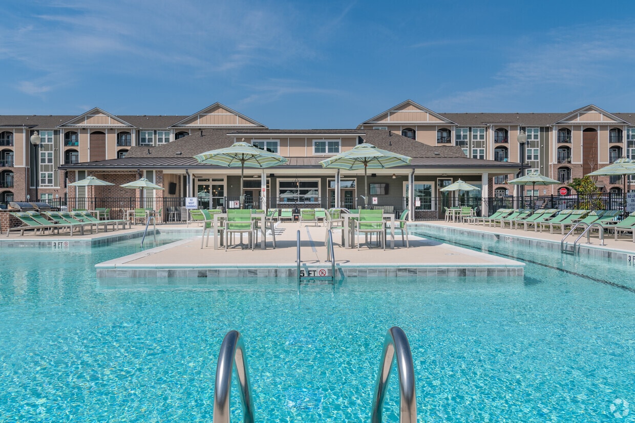 Seapath on 67th - Seapath on 67th