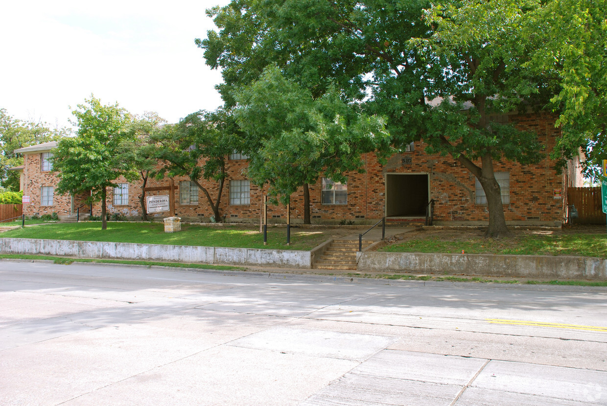 Building Photo - Ponderosa Apartments