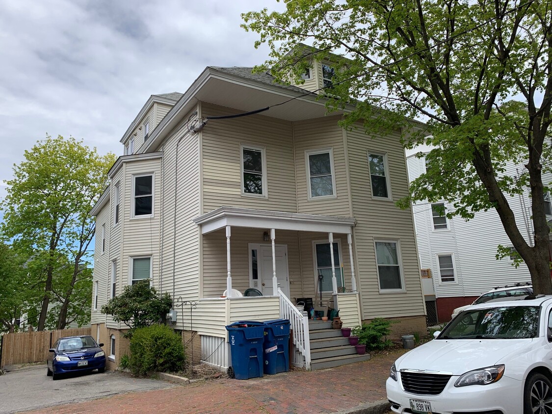 11 Sherman St, Portland, ME 04101 Apartments in Portland, ME