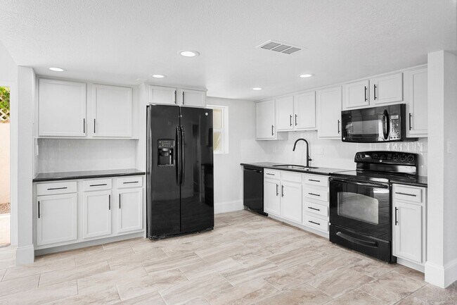 Foto del edificio - Charming 3BR House in Scottsdale