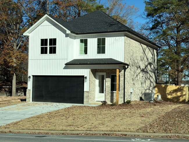 Foto del edificio - 412 Prickett Rd