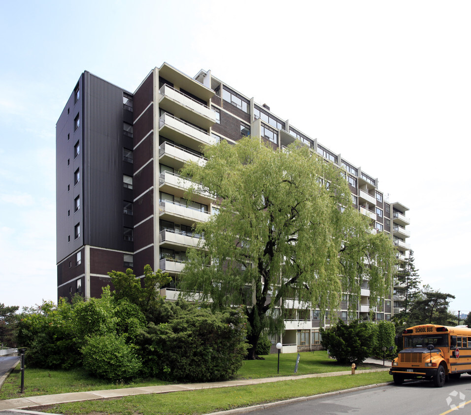 Photo du bâtiment - James Garden Apartments