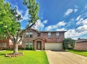 Building Photo - 4512 Bellcrest Dr