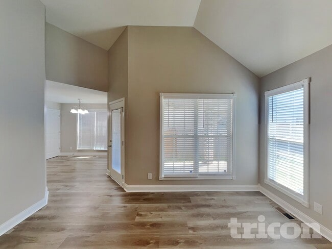 Foto del edificio - 1336 Allmon Dr