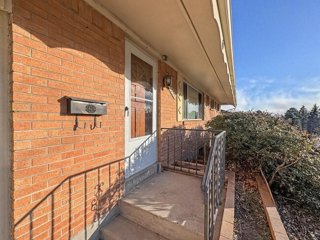 Photo - 2235 Clarkson Dr House