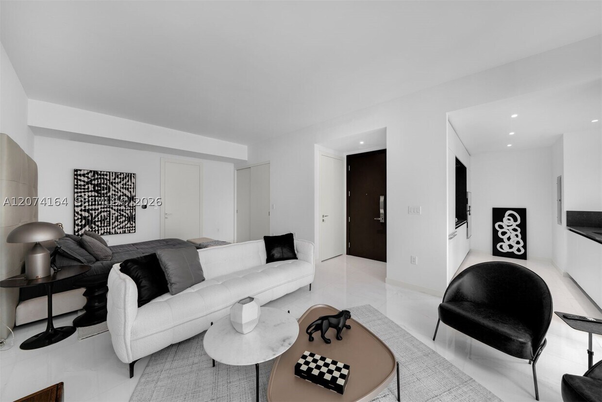 Foto del edificio - 300 S Biscayne Blvd