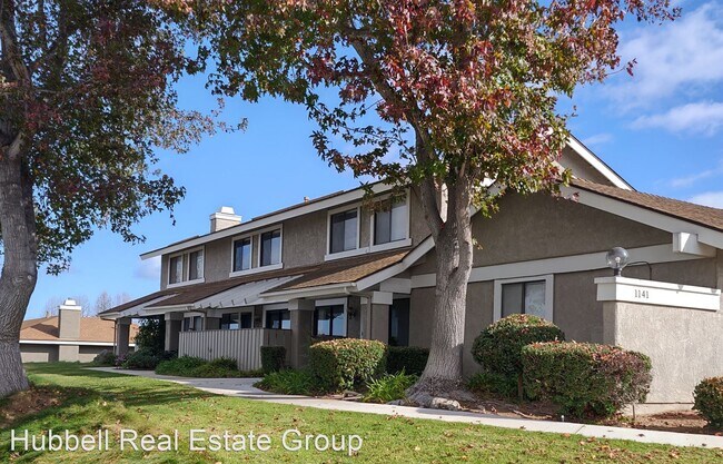 Building Photo - 2 br, 1.5 bath House - 1141 E. Foster Unit B