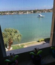Building Photo - 500 Treasure Island Causeway
