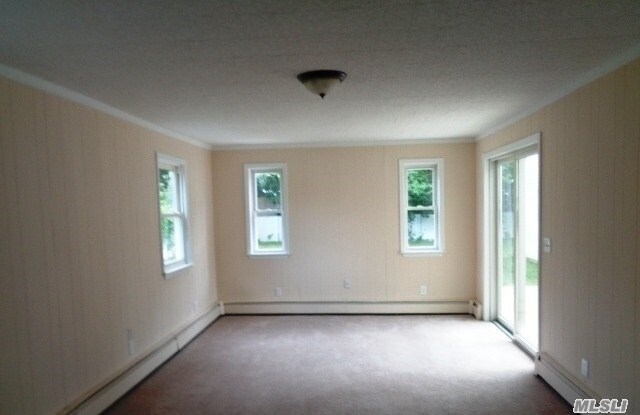 Building Photo - 30 McGowan Ln