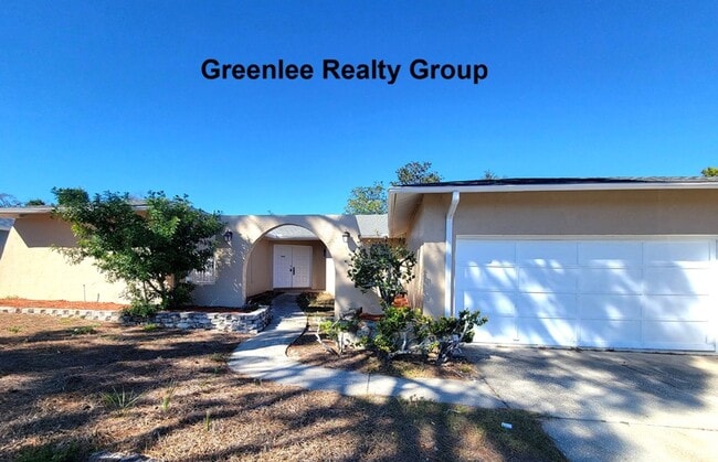 Foto del edificio - Large 3 Bed/2Bath/2 Car Garage Home in Port Richey- 1914 sqft!
