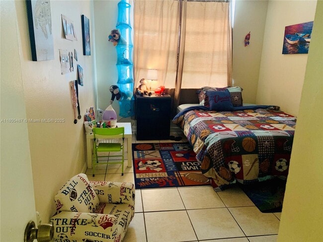 Foto del edificio - 13100 SW 92nd Ave