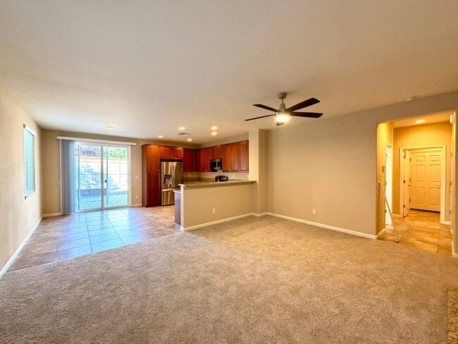 Building Photo - 10787 Grayslake Dr
