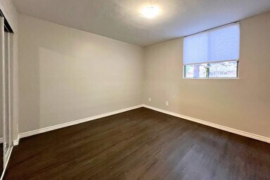 Building Photo - Pinegrove Apartments