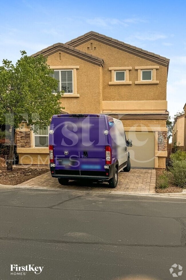 Building Photo - 9494 Van Halen Ln
