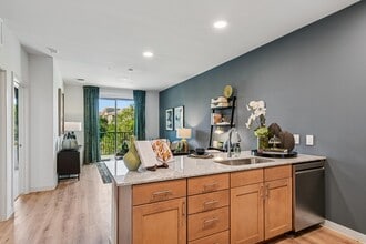 Building Photo - The Ridge at Lakeline