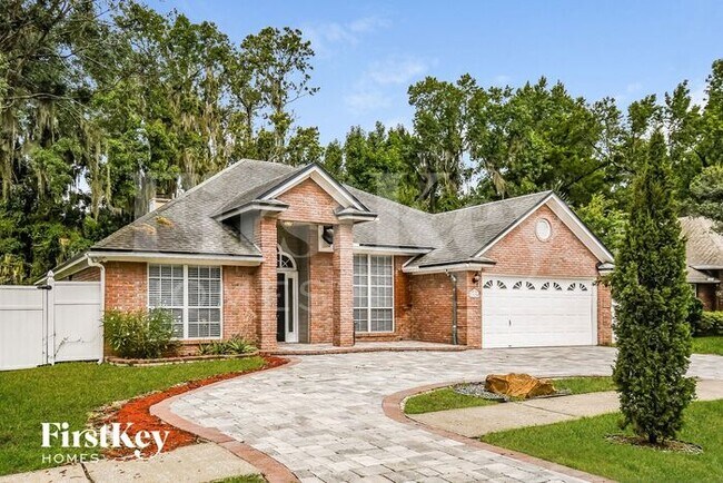 Foto del edificio - 11644 Alexis Forest Dr
