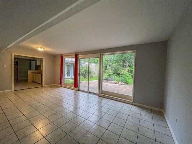 Building Photo - 12923 Butterfly Ln