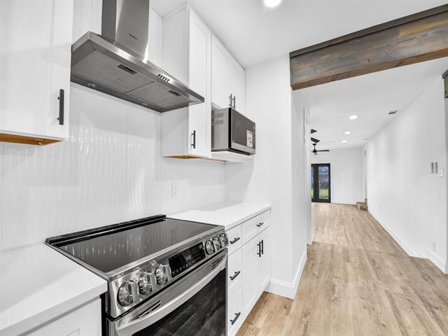 Building Photo - 9101 Oels St