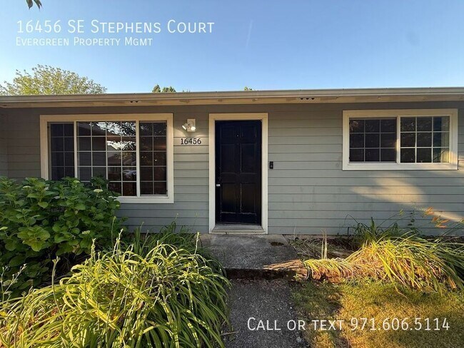 Foto del edificio - 16456 SE Stephens Ct