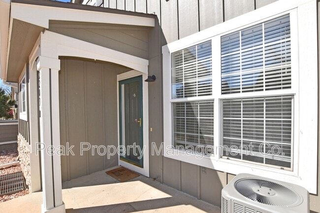 Building Photo - 2203 Copper Creek Dr
