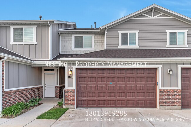 Foto del edificio - Farmington Townhome - 3 bedroom