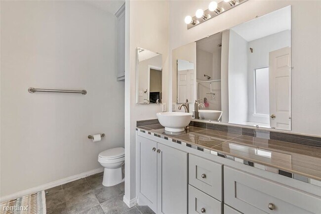 Foto del edificio - 3 br, 2 bath House - 1110