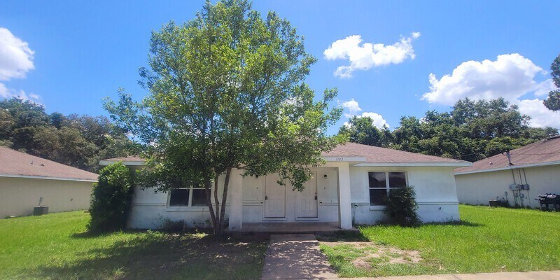 Primary Photo - 1165 N Tiger Point