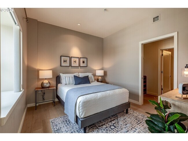Foto del edificio - 1025 NW Couch St