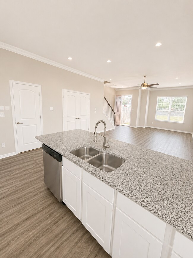 Foto del edificio - 436 Northwood Dr