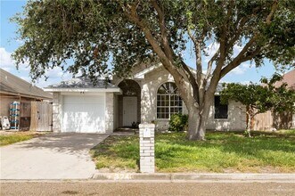 Building Photo - 13 Campanario Cir